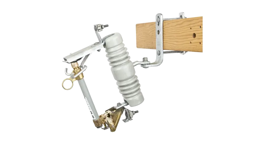 SECCIONADOR CUT OUT STD DE PORCELANA TIPO C, 200A, 27kV MAX 170kVBIL, 720mm