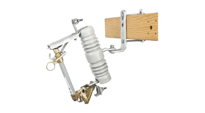 SECCIONADOR CUT OUT STD DE PORCELANA TIPO C, 200A, 15kV MAX 110kVBIL, 220mm